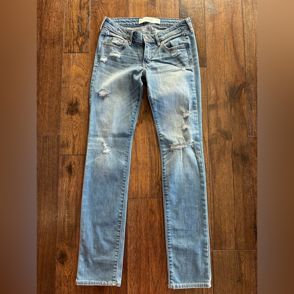 Abercrombie & Fitch Denim - Abercrombie & Fitch Women’s Skinny Jeans- size W25/L33